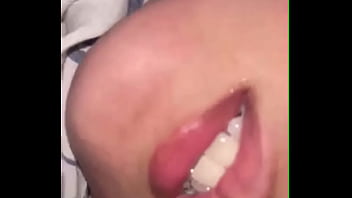 Indonesian porn aunty asks for a massage because her body is sore